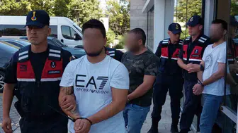 Samsun'da uyuşturucu operasyonu : 16 bin 865 adet sentetik ecza ele geçirildi