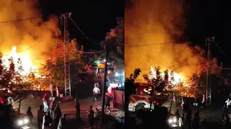 Denizli Acıpayam'da yangın : 2 ev yanarak kül oldu