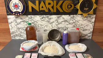 Esenyurt'ta uyuşturucu operasyonu : 13,5 kilo madde ele geçirildi