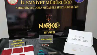 Sivas'ta uyuşturucu operasyonu : 3 tutuklama
