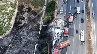Kuzey Marmara Otoyolu'nda lastik yüklü tır alev alev yandı : Yangın tarım arazisine sıçradı