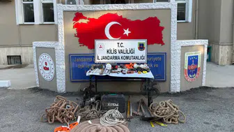 Kilis'te kaçak kazı yapan 4 şüpheli suçüstü yakalandı