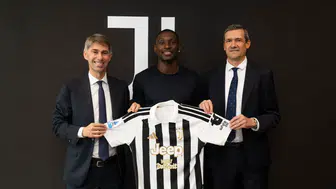 Kolo Muani, resmen Juventus'ta : 5 yıllık sözleşme imzalandı