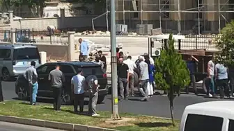 Mardin'de yolun karşısına geçmek isteyen yaşlı kadın otomobilin çarpması sonucu hayatını kaybetti