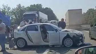 Kocaeli'de iki ayrı noktada zincirleme kaza : 8 araç birbirine girdi