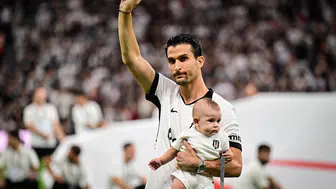Beşiktaş'ta Necip Uysal'a duygusal veda