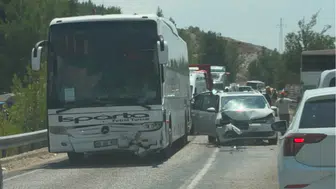 Seydikemer-Antalya yolunda feci kaza ! 5 kişi yaralandı