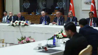 Cumhurbaşkanı Erdoğan, Süper Lig'e yükselen takımları kabul etti