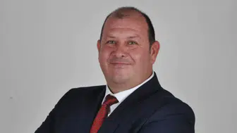 Menderes Belediye Başkanı İlkay Çiçek tutuklandı