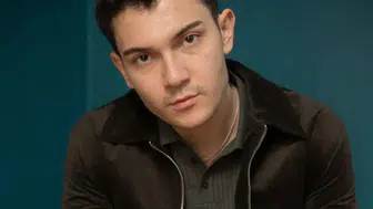 Sevdiğim Sensin Ali Cabbar kimdir? Alper Çankaya’nın gençliğini oynayacak Mehmet Meral kimdir?