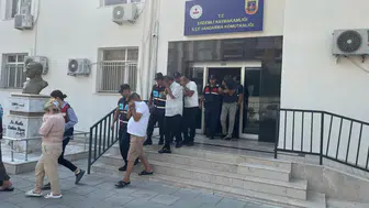 Mersin'de fuhuş operasyonu : 8 şüpheliden 5'i tutuklandı