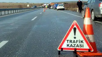 Samsun'da kamyonet ile otomobil çarpıştı : Çok sayıda yaralı