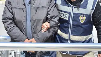 Menderes Belediyesi soruşturmasında Başkan Çiçek ve 15 şüpheli adliyede