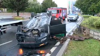 Ataşehir’de otomobil takla attı : 2 yaralı