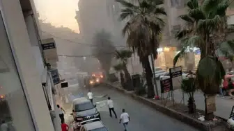 Suriye'de yolcu minibüsüne bombalı saldırı : Çok sayıda ölü var