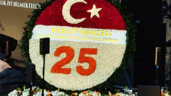 Bahçeli’den AK Parti’nin 25. yıl dönümüne özel çelenk