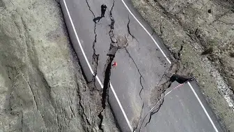 Sağanak sonrası küçük çaplı heyelan