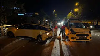 Karabük'te ticari araç, otomobile arkadan çarptı : 7 yaralı