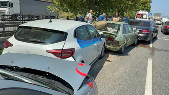 Samsun'da zincirleme kaza : 4 araç birbirine girdi