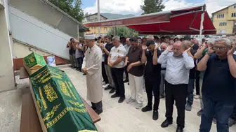 Bolu'da arazi anlaşmazlığında öldürülen baba ve oğul toprağa verildi