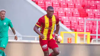 Göztepe'nin yeni transferi Sinclair Armstrong, Trabzonspor karşısında tam not aldı