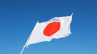 Japonya'da yüzlerce kişi hükümeti protesto etti