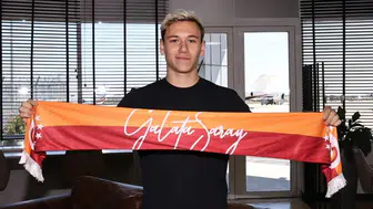 Galatasaray, Aleksey Batrakov ile 5 yıllık sözleşme imzaladı
