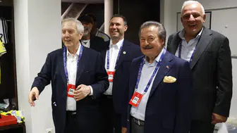 Aziz Yıldırım, futbol takımını tebrik etti