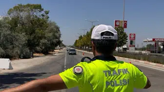 Karaman'da polisten asayiş denetimi : 10 kişi tutuklandı