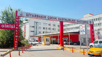 Kuduz şüphesiyle tedavi gören çocuk hayatını kaybetti
