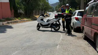 Menteşe'de yola aniden fırlayan çocuğa motosiklet çarptı : 1 yaralı