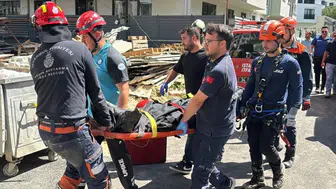 Tuzla'da foseptik çukuruna giren işçi öldü