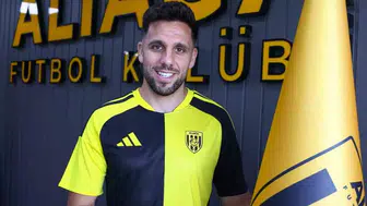 Aliağa FK, Ahmet Arslan'ı renklerine bağladı