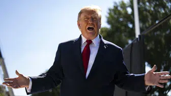 Trump'tan Kanada'ya 'Gümrük vergisi' resti!