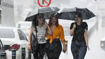 İstanbul’da sağanak, Marmara’da fırtına kapıda