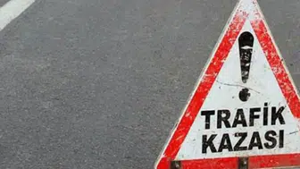 Hatay İskenderun'da 2 otomobil çarpıştı : 3 kişi yaralandı