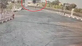 Antalya Manavgat'ta çarpışan araçlar yayalara çarptı : 6 yaralı