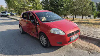 Eskişehir'de ticari taksi ile otomobil çarpıştı : 6 yaralı