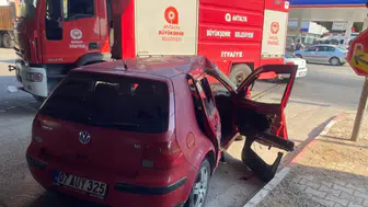 Antalya Aksu’da otomobil ile tır çarpıştı : 1 kişi hafif yaralandı