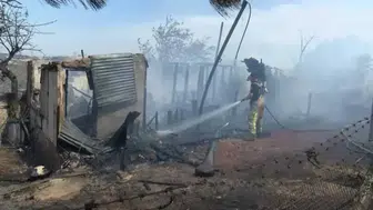 Tuzla'da korkutan yangın ! Otluk alanda başlayan alevler eve sıçradı