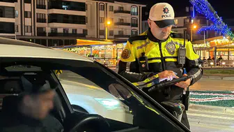 Bolu'da trafik denetimleri : Bin 771 sürücüye idari para cezası
