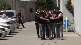 Adana'da mezarlıkta kapkaç yapan şüpheliler çaldıkları telefondan 97 bin TL aktardı