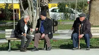 Türkiye nüfusunda alarm : Yaşlı nüfusu artıyor