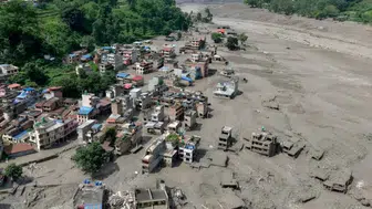 Nepal'i sel vurdu : 95 ölü, 384 kayıp