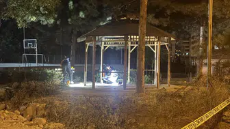 Tokat'ta okul bahçesinde 'hırka verme' kavgası : Arkadaşını 3 yerinden bıçaklandı