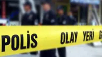 Ümraniye'de binanın balkonu çöktü : Bina tahliye edildi