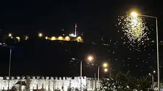 Ardahan'da kelebeklerin 'ölüm dansı' görüntülendi