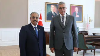 Bakan Memişoğlu, D-8 Genel Sekreteri Mahmood ile görüştü