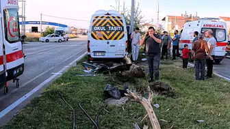 Aksaray’da işçi servisi kaza yaptı : 6 kişi yaralandı