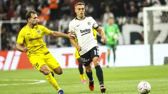Beşiktaş'ın yeni transferi Leandro Trossard ilk kez forma giydi